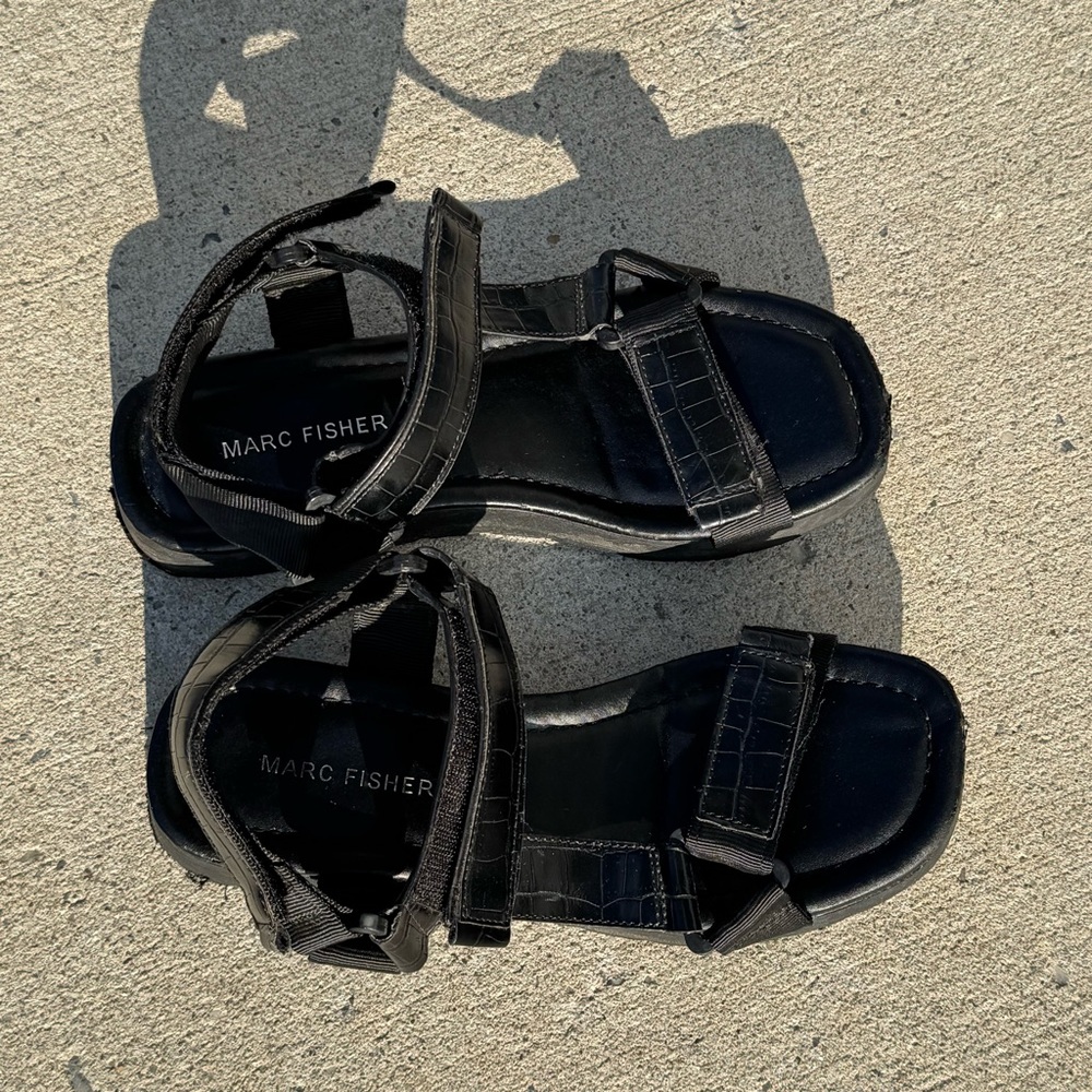 Super cute Marc Fisher black Velcro sandals